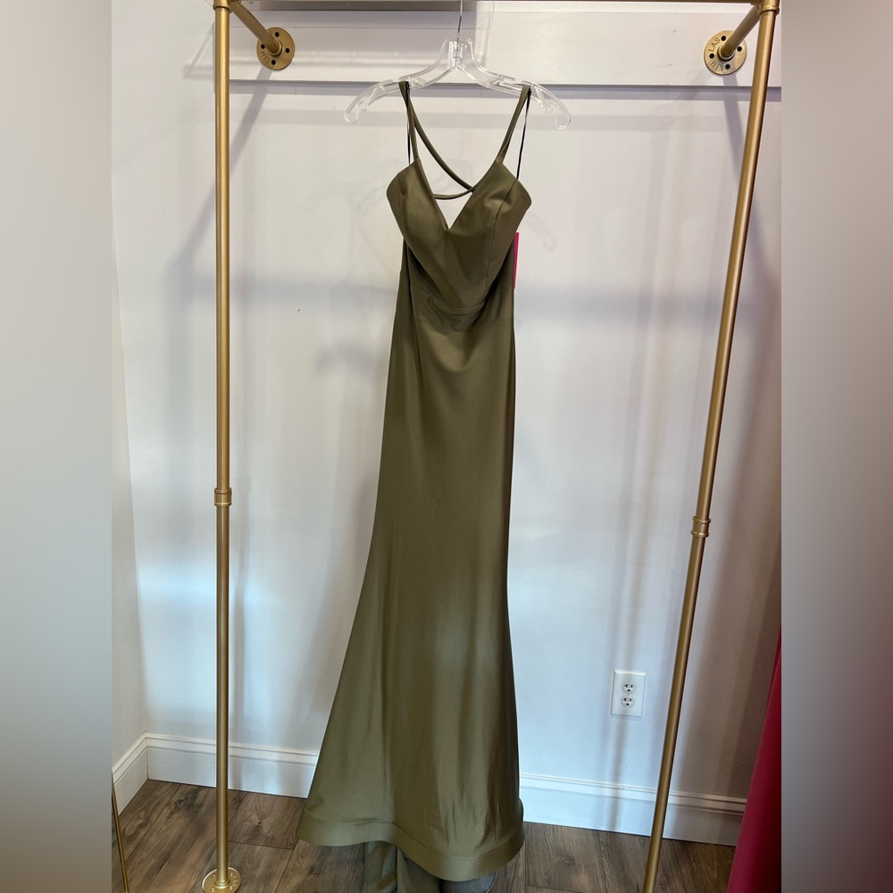 Nicole Bakti Olive Green Backless Dress